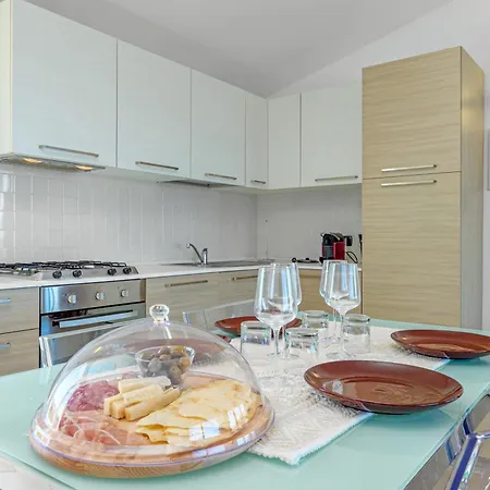 Marconi 12 Attico Apartment